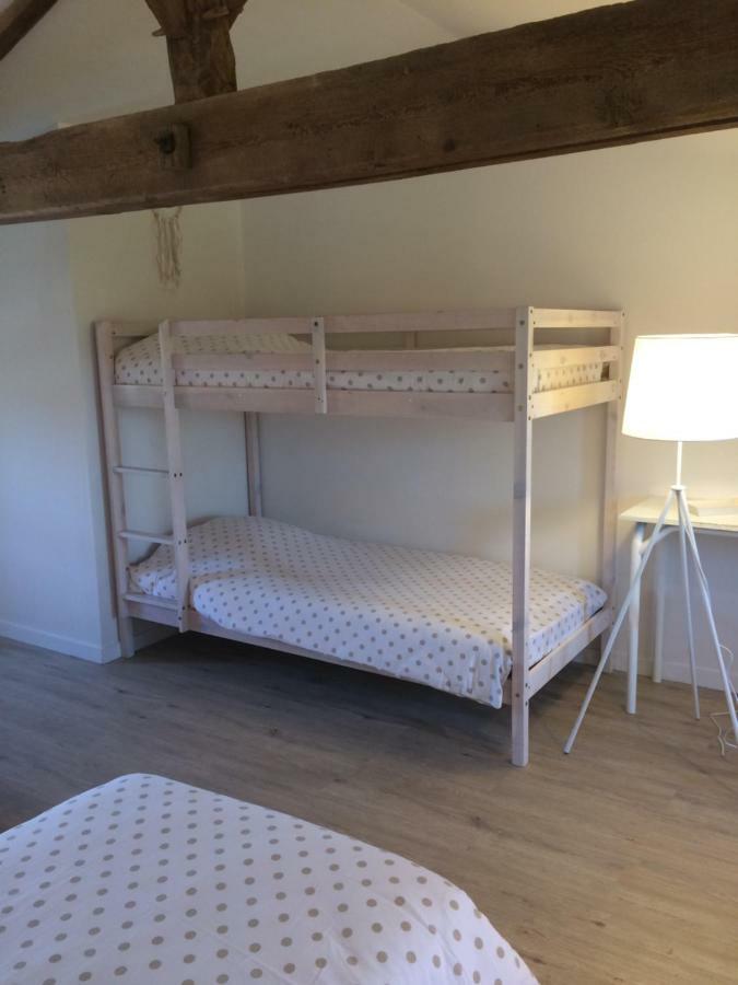 Le Petit Monty Gite Cote Etang Saint-Malo-du-Bois Εξωτερικό φωτογραφία